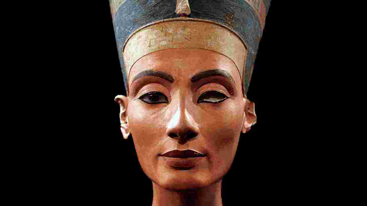 Où est passée la momie de Néfertiti ? Plus de 3000 ans après sa mort, le mystère perdure 