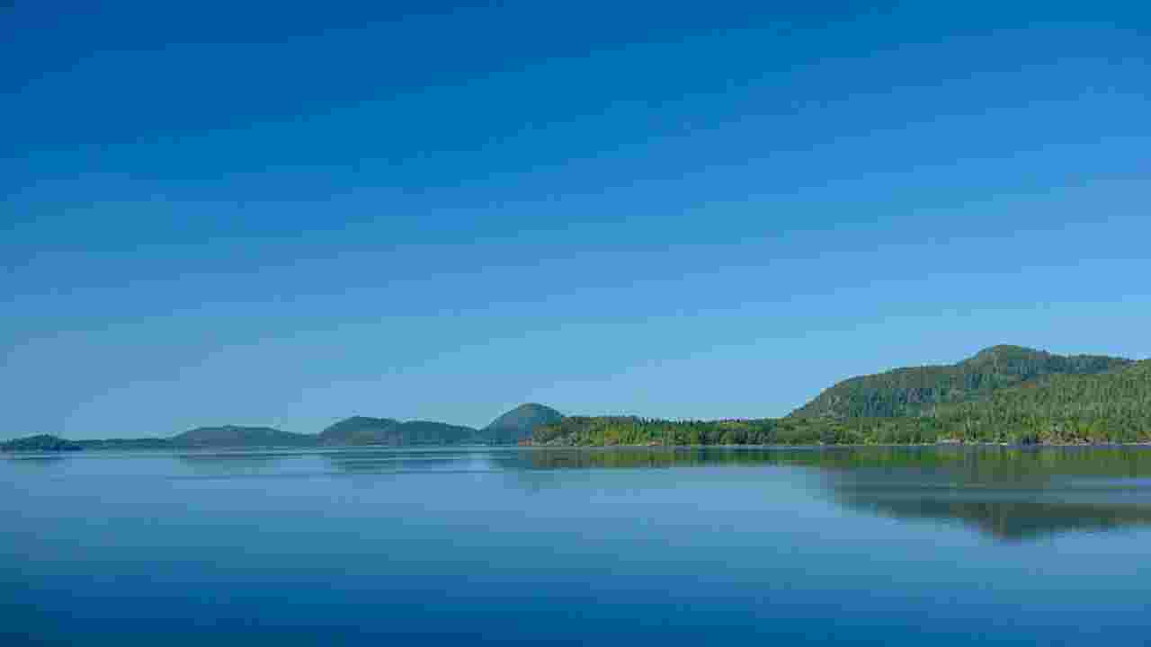 Pourquoi les lacs seront de moins en moins bleus avec le changement climatique ?