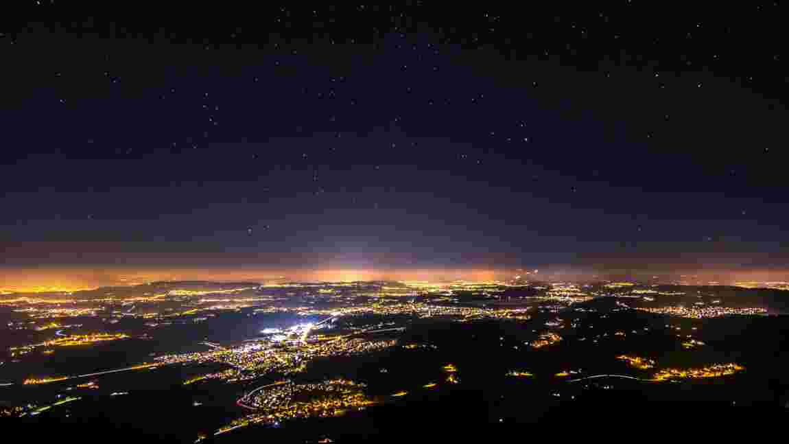 Pollution lumineuse : "Osons la nuit", un cri d'alarme pour la biodiversité et le ciel étoilé