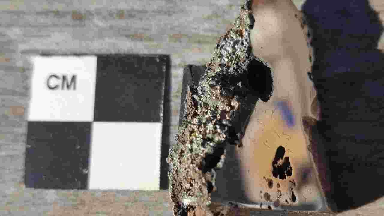 Dans une météorite géante, des chercheurs découvrent deux minéraux totalement inconnus sur Terre à l'état naturel