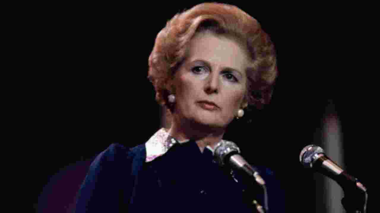 Pourquoi Margaret Thatcher était-elle surnommée la Dame de fer ?
