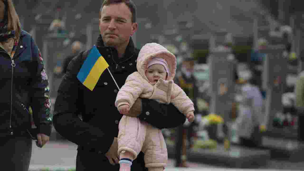 En Ukraine, certains nouveau-nés portent des prénoms directement inspirés des armes de guerre 
