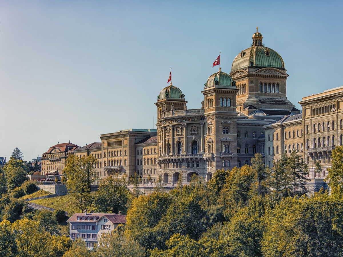 Président tournant, pouvoir collégial: comment fonctionne le système politique suisse ?