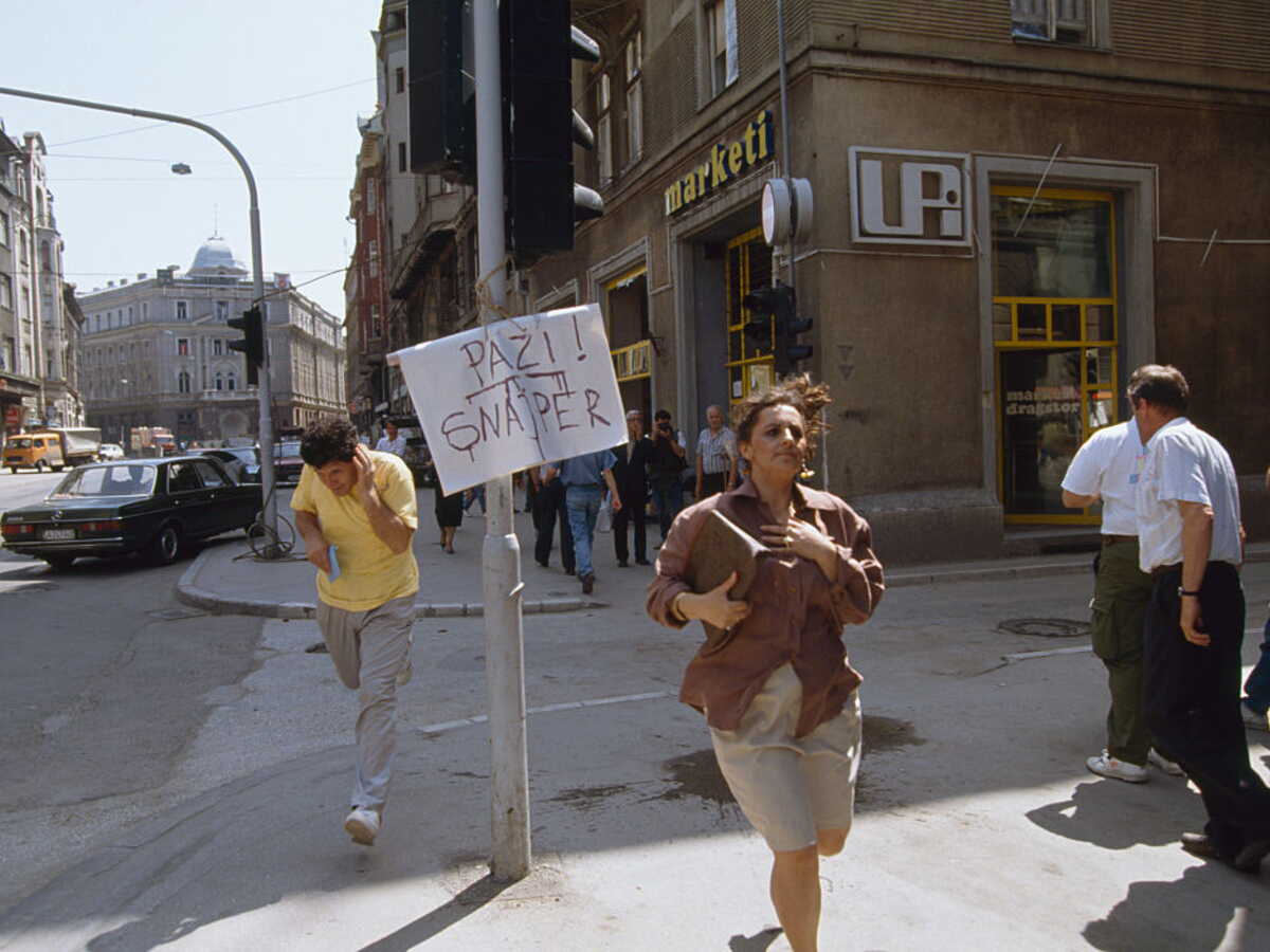 "Safaris humains": des "touristes" italiens auraient payé pour tuer des civils pendant la guerre de Bosnie