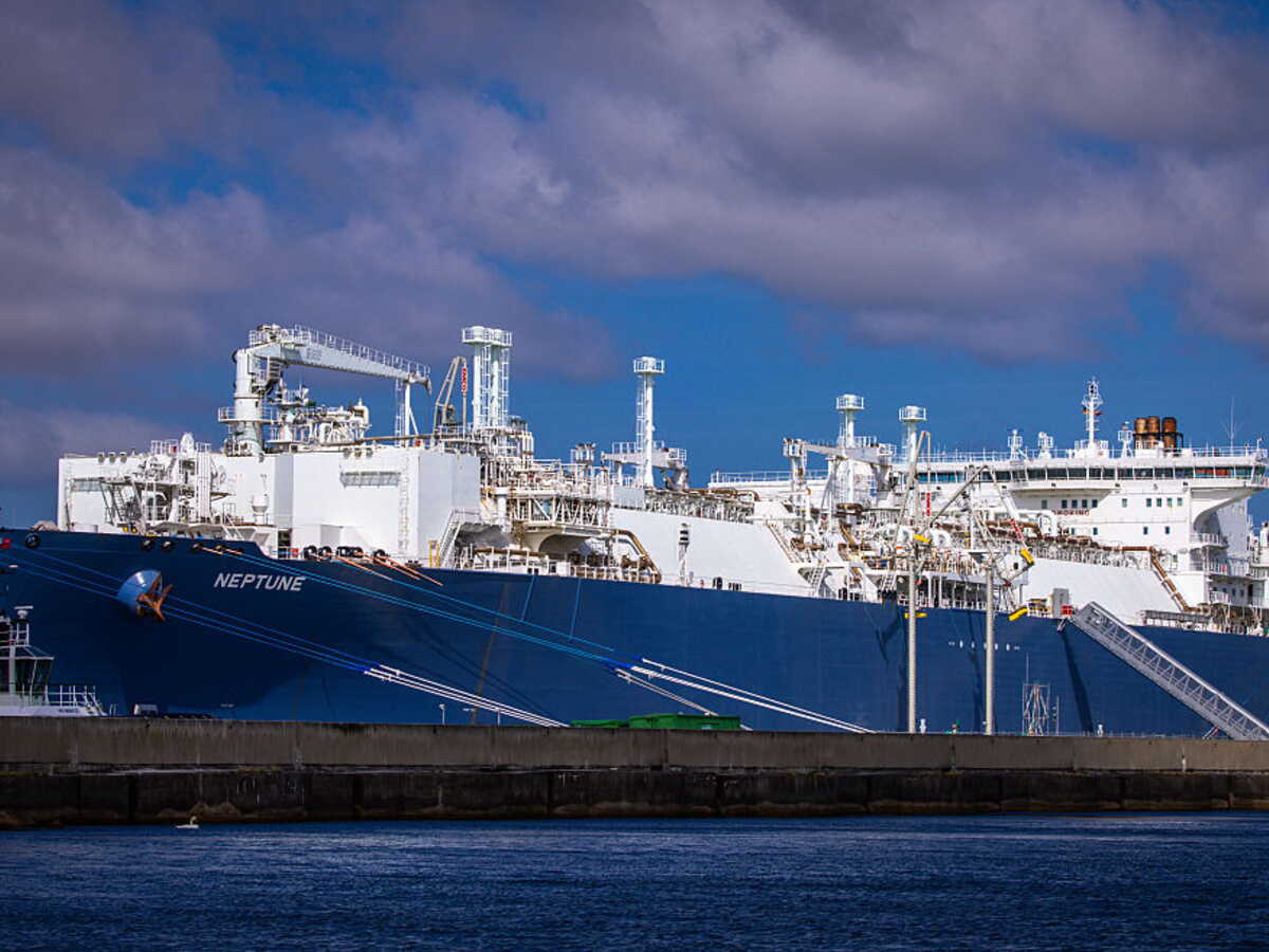 Le GNL coule à flot, mais les acheteurs ne se bousculent pas: vers une crise de surproduction?