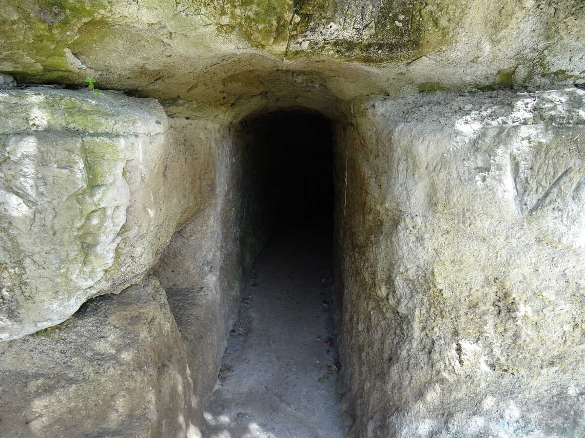 Un rover "martien" explore des kilomètres de galeries étrusques oubliées sous Véies