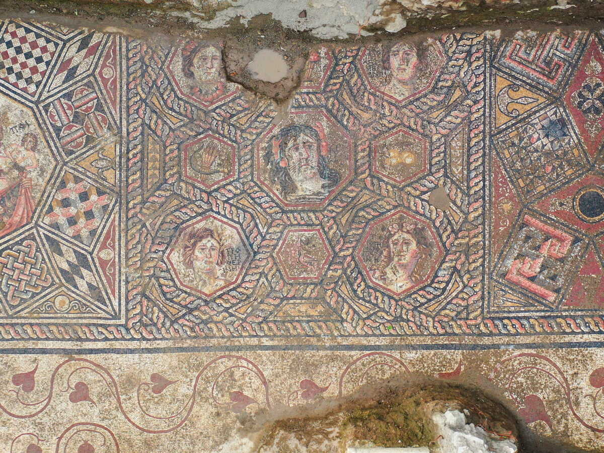 Une éblouissante mosaïque romaine refait surface après dix-sept siècles d'enfouissement en Turquie