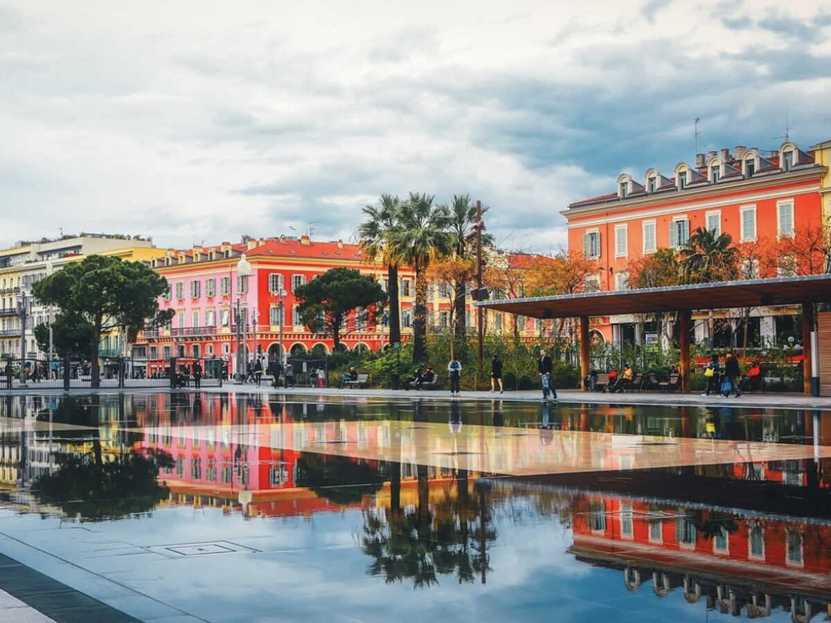 Carnet de route niçois : où goûter les vraies spécialités et découvrir la ville autrement