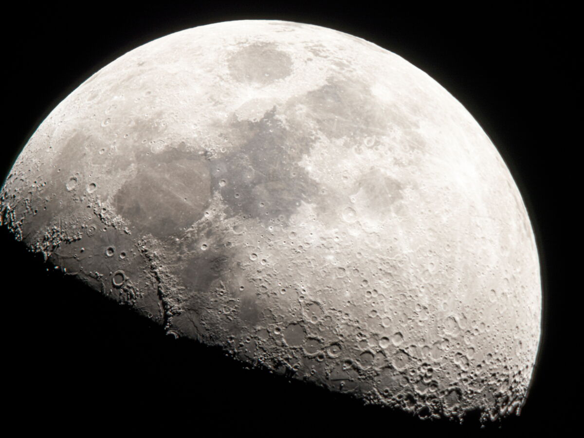 Mission d’Artemis IV: un instrument du CNES retenu pour l’exploration du pôle Sud lunaire en 2028