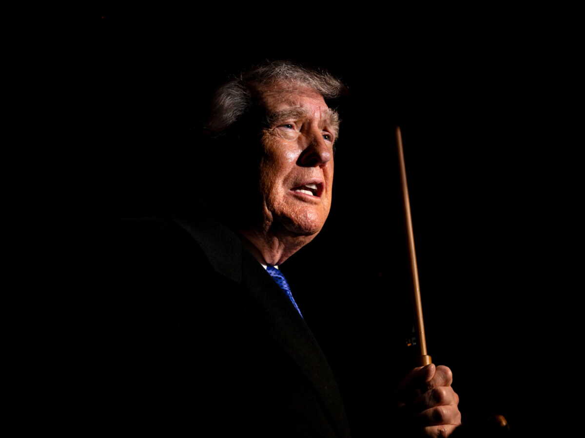 Massacre en Iran: Trump affirme que Téhéran veut négocier après ses menaces d'intervention militaire