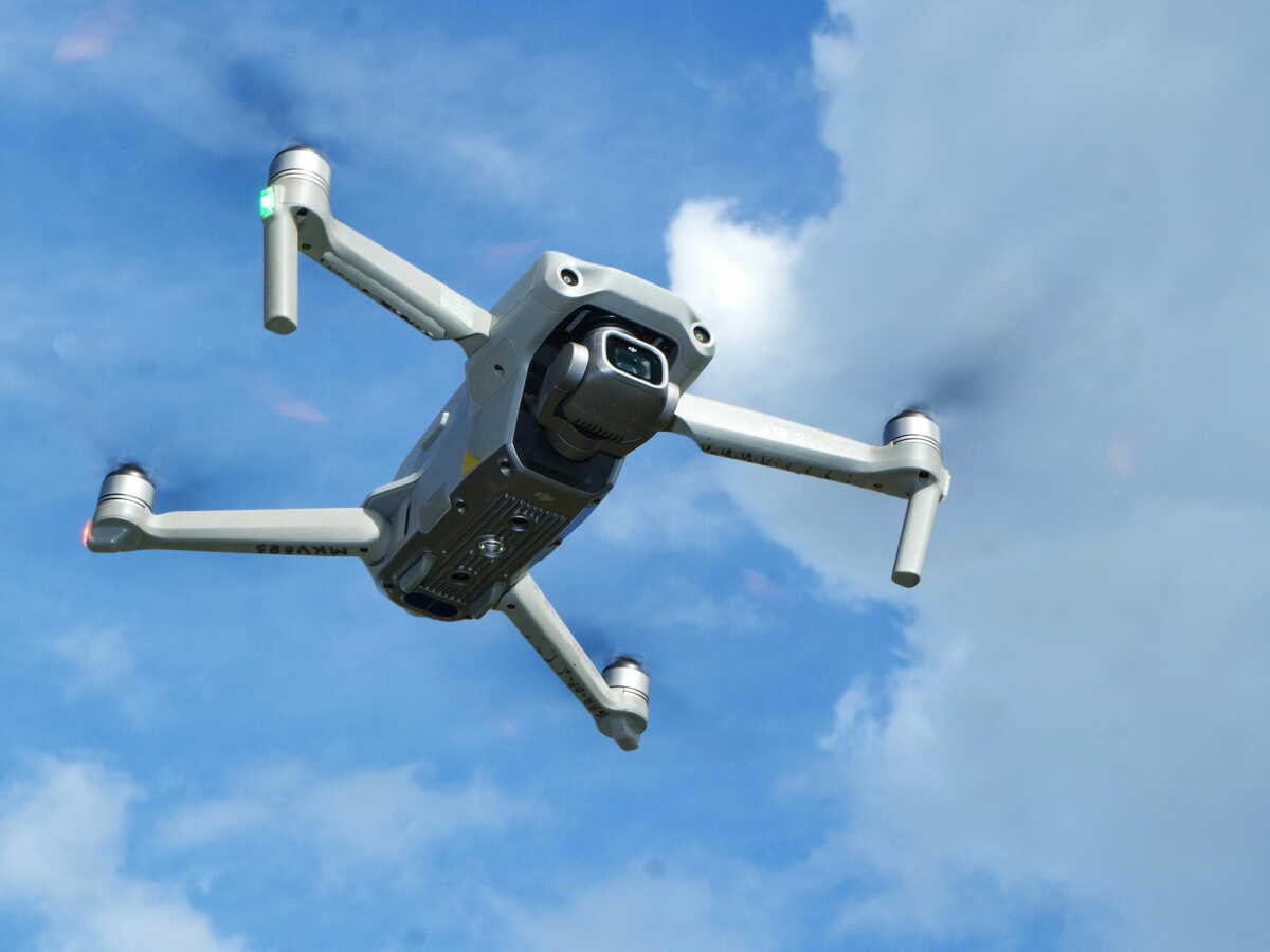 SkyDefender: Thales dévoile un système de défense aérienne dopé à l’intelligence artificielle