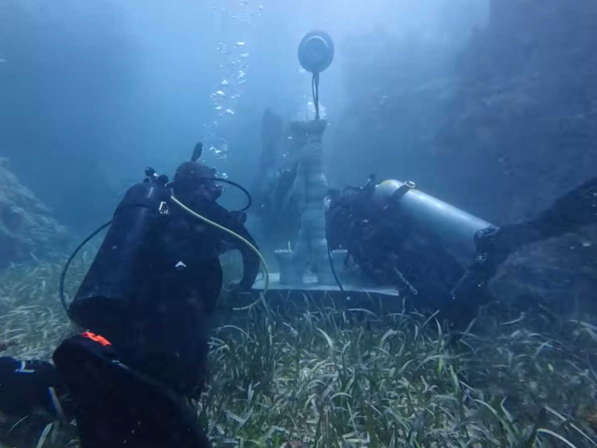 Corail: pourquoi des scientifiques ont-ils installé des haut-parleurs sous l'eau?