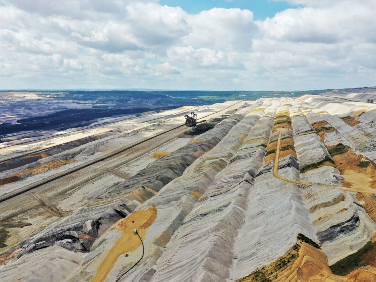 Grande première en Europe: la Finlande lance une mine de lithium destinée aux batteries