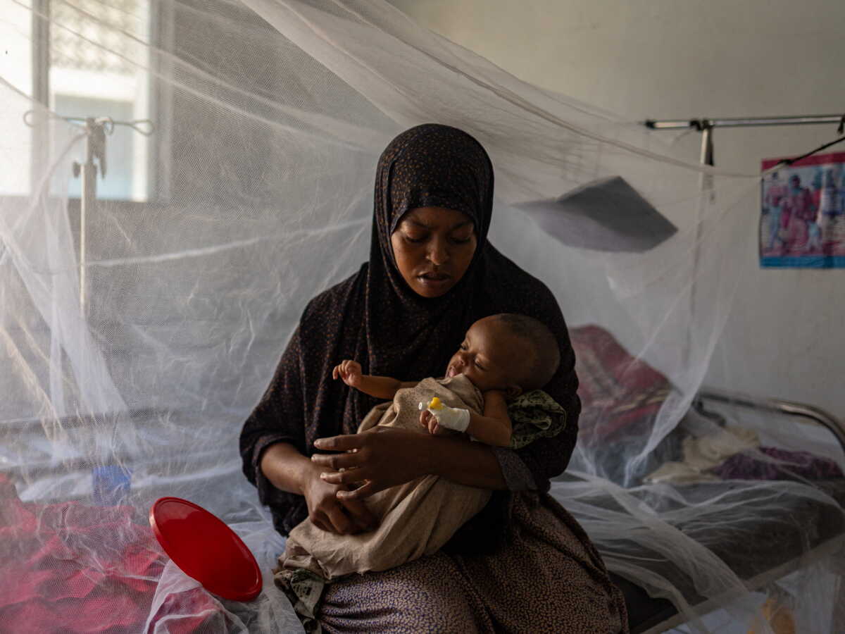 Sans aide humanitaire, la faim et l'angoisse s'emparent des familles somaliennes déplacées