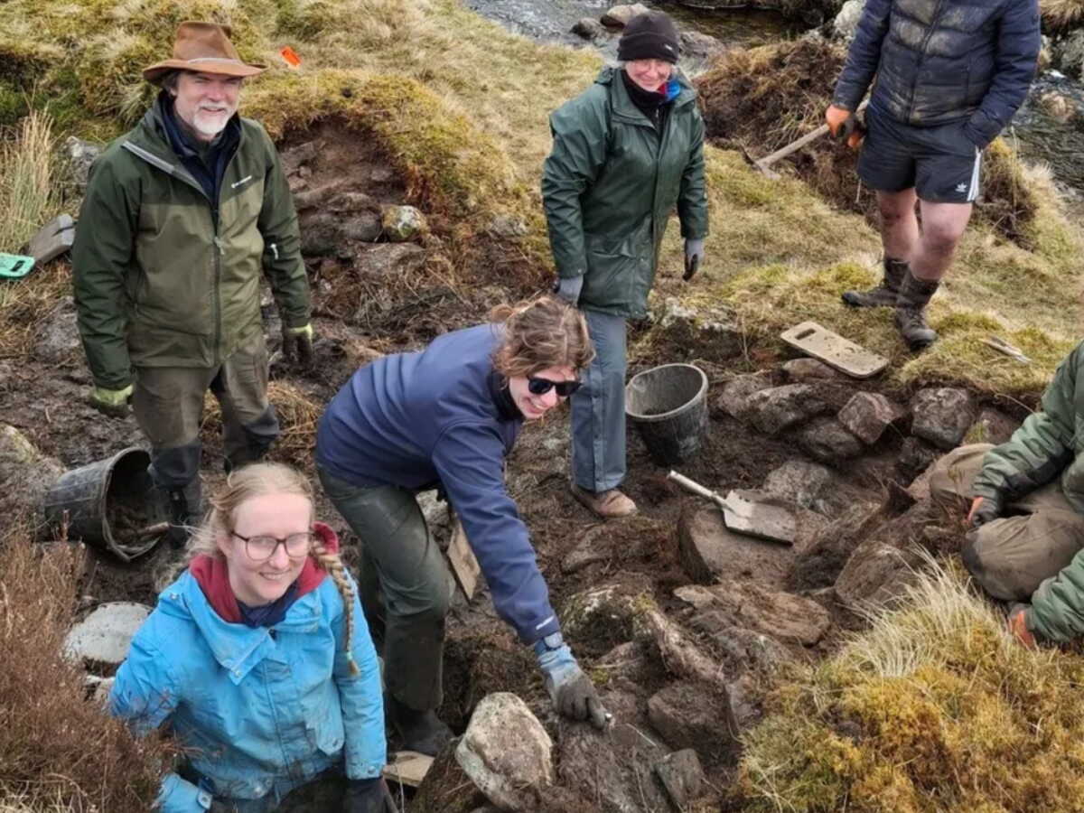 Une distillerie clandestine vieille de 200 ans retrouvée cachée dans les Highlands