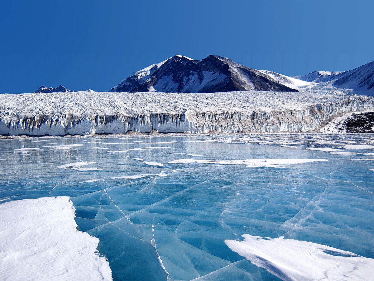 L'Antarctique, terre de science sous protection internationale