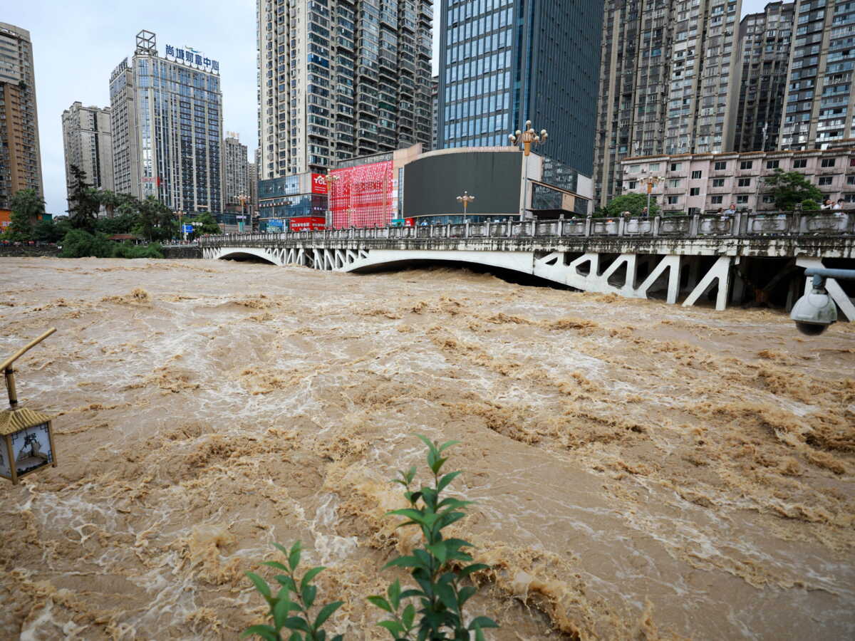 La Chine submergée par des pluies torrentielles: déjà 22 morts et 20 disparus