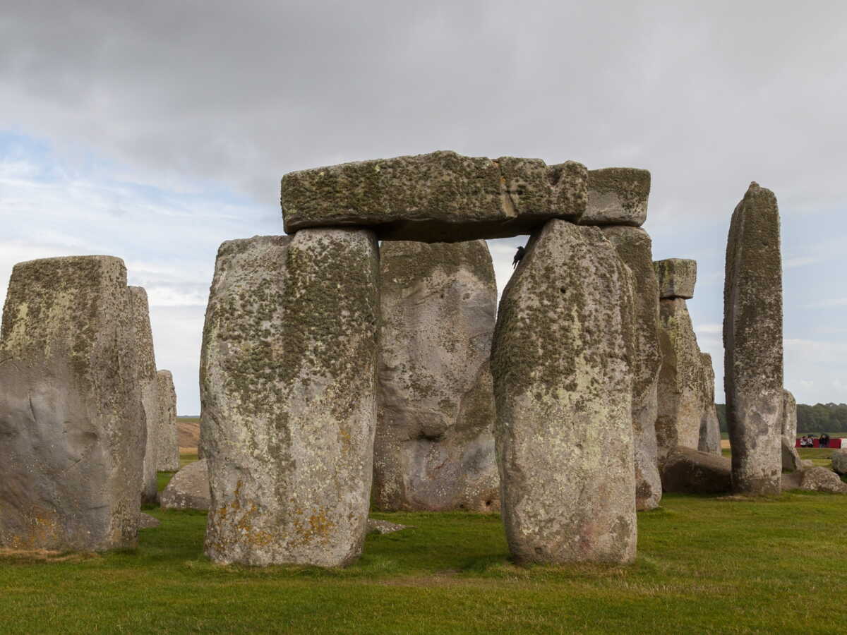 Les restes exhumés près de Stonehenge ne seraient pas ceux d'un homme, et cela change tout