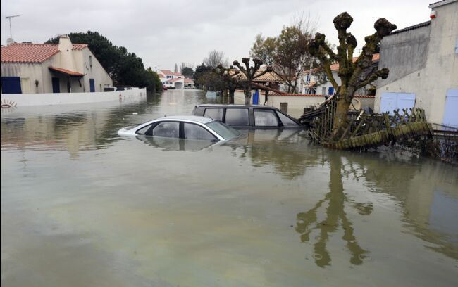 Tempête Kirk : La France dévastée par les inondations avec les premières victimes – Les impacts et conséquences SEO