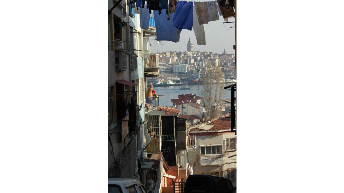 Istanbul, au loin la Tour de Galata