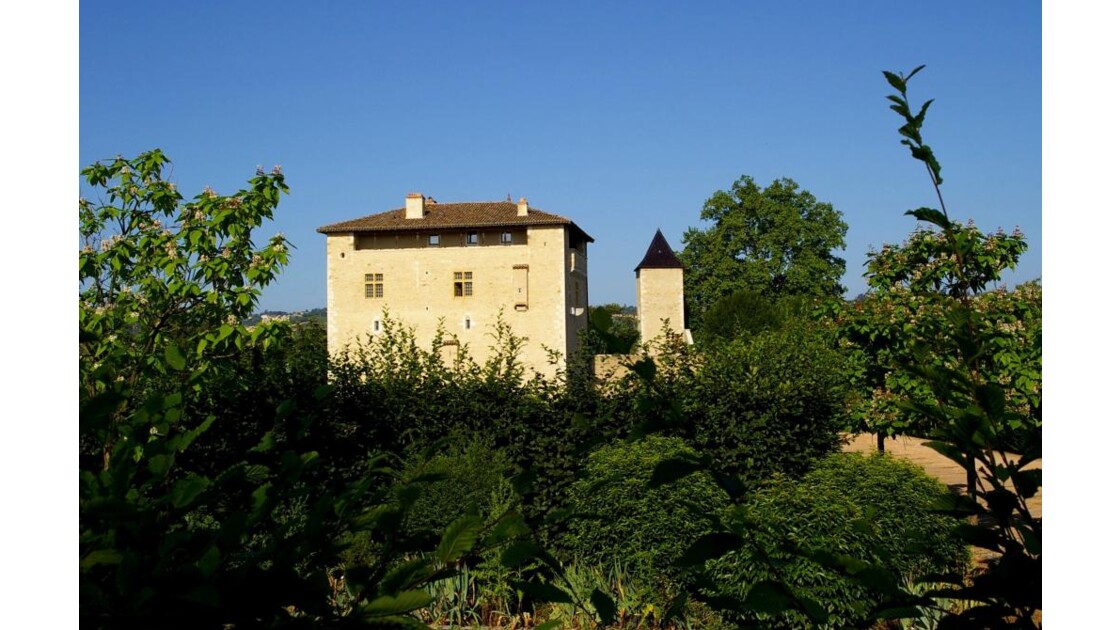 Le chateau de St Bernard (01)