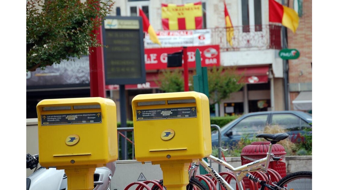 distance boite aux lettres voie publique