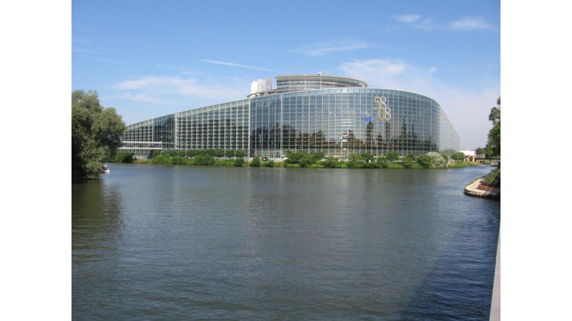Le Parlement européen