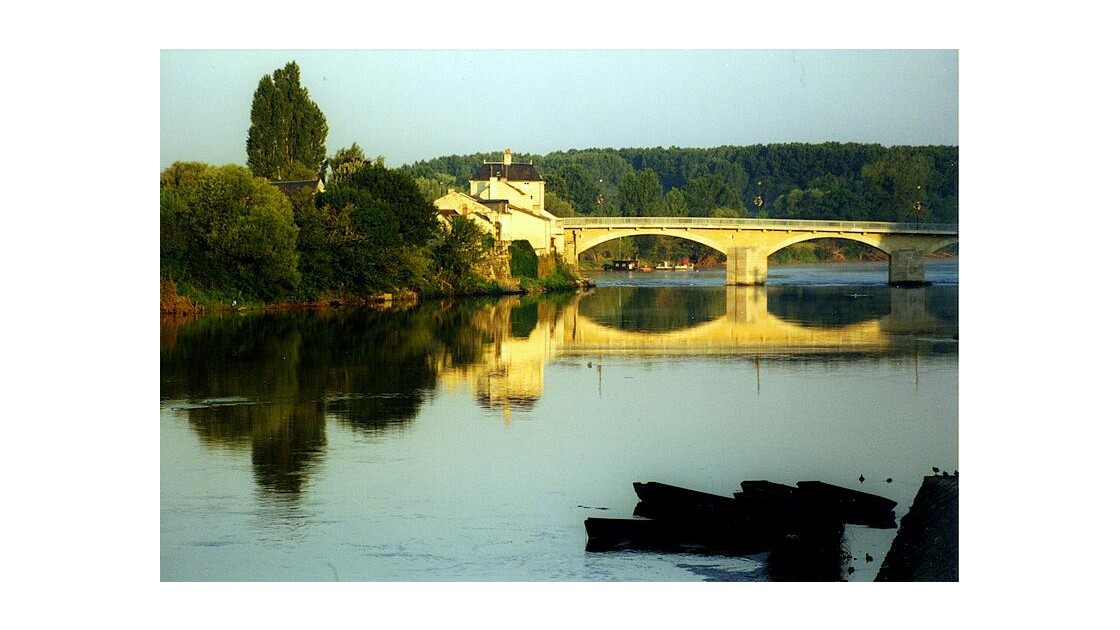 Chinon : pont sur la Vienne