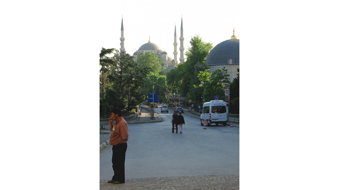 Sultanahmet camii depuis porte Topkapi