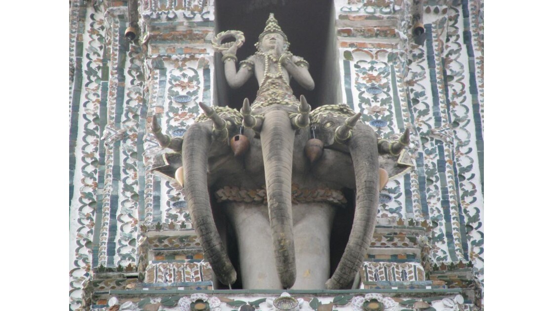  Wat Arun éléphants