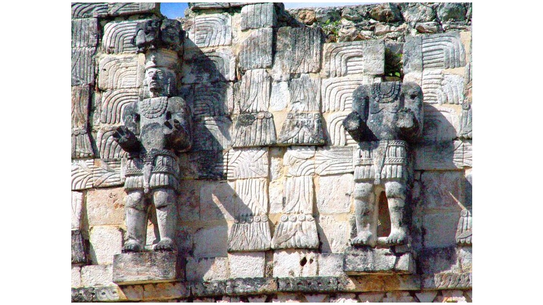 Kabah  statuaire maya