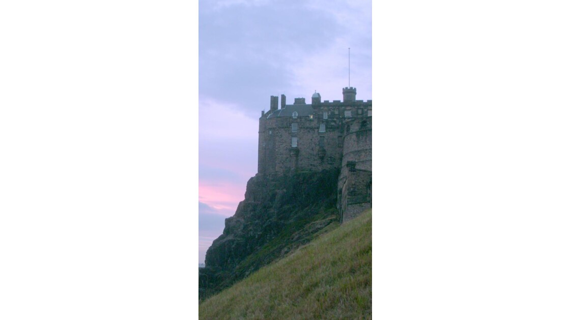 Edimburgh_castle.jpg
