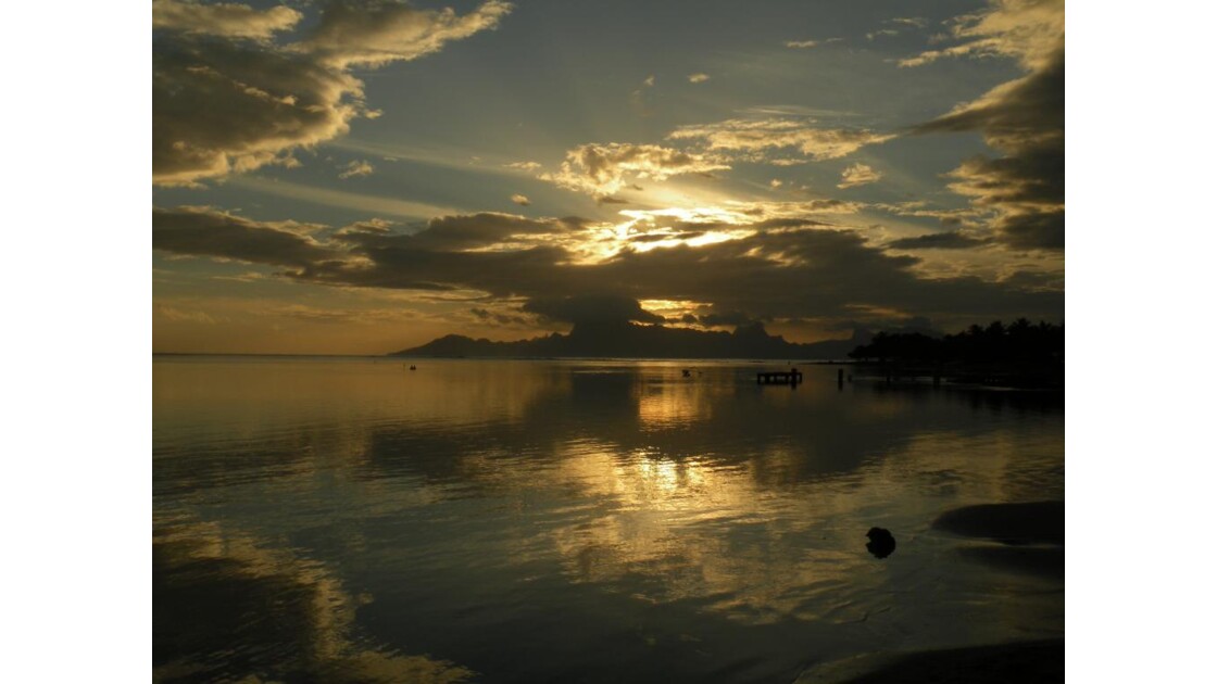 Moorea vue de Tahiti - Reflet