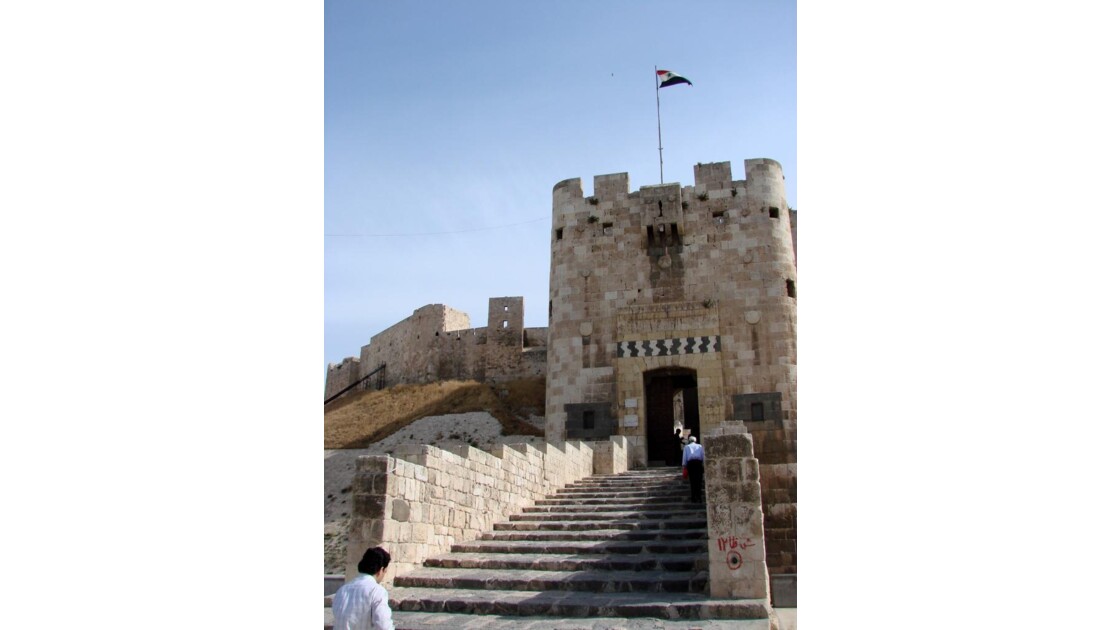 Alep-citadelle entrée