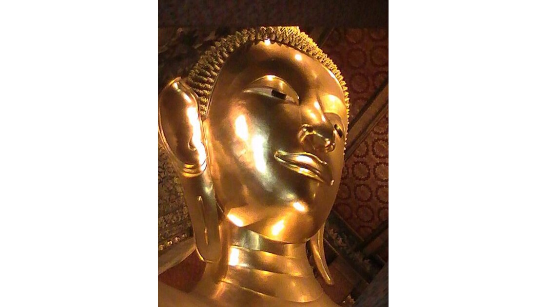 statue d'or bangkok (centre)