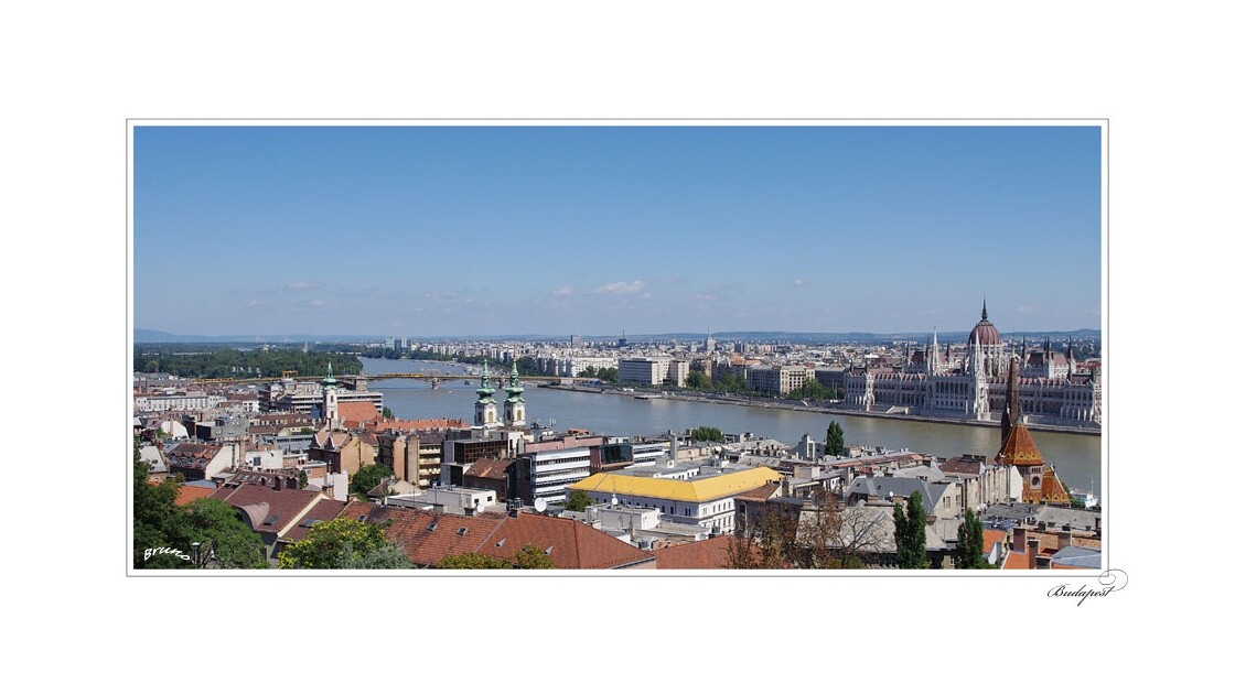 Vue sur le Danube et Pest