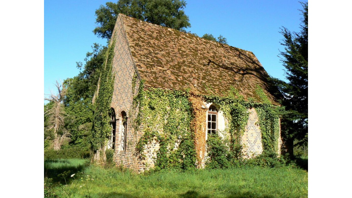 Chapelle Paray Le Frésil France, Geo.fr