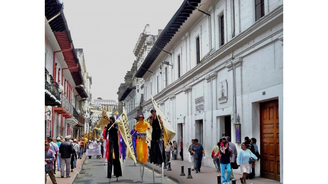 QUITO - Dans les Rues !