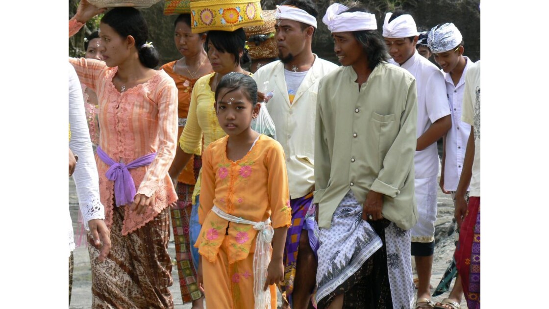Procession - Tanah Lot - Bali