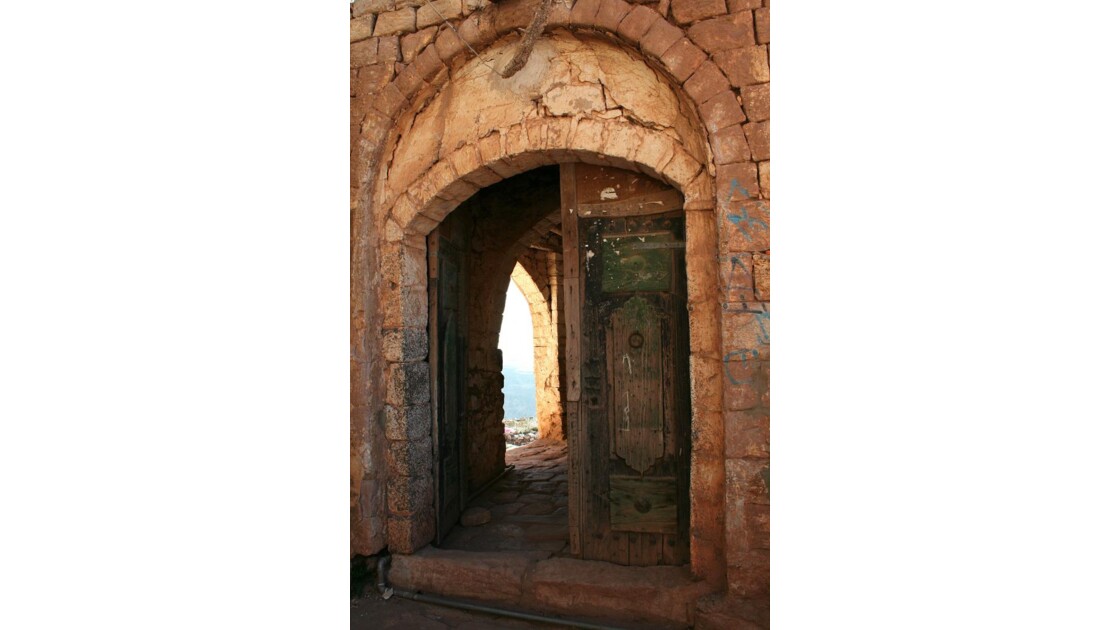 Kaukaban, une porte