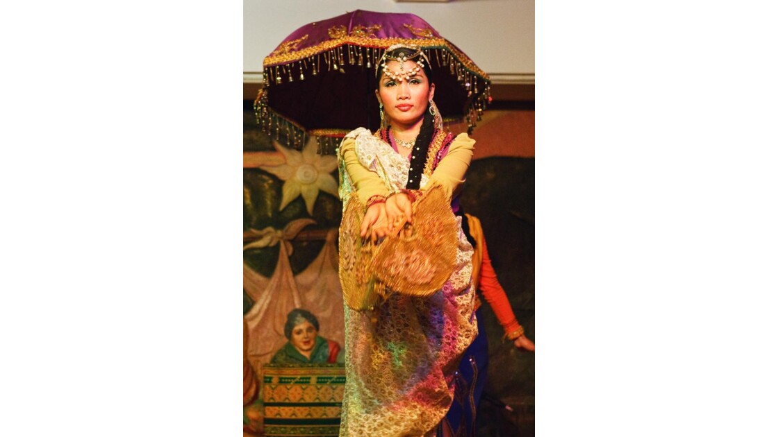 Manille.  Danses folkloriques