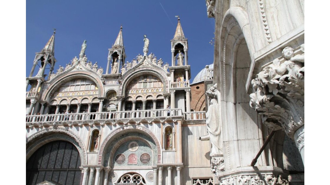 "Venise : Autre vue de la Basilique ...
