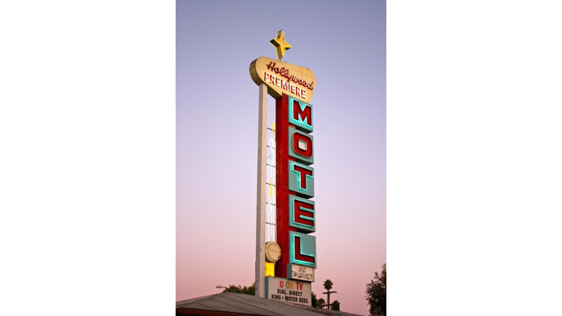 Los Angeles Hollywood Motel 2524.jpg