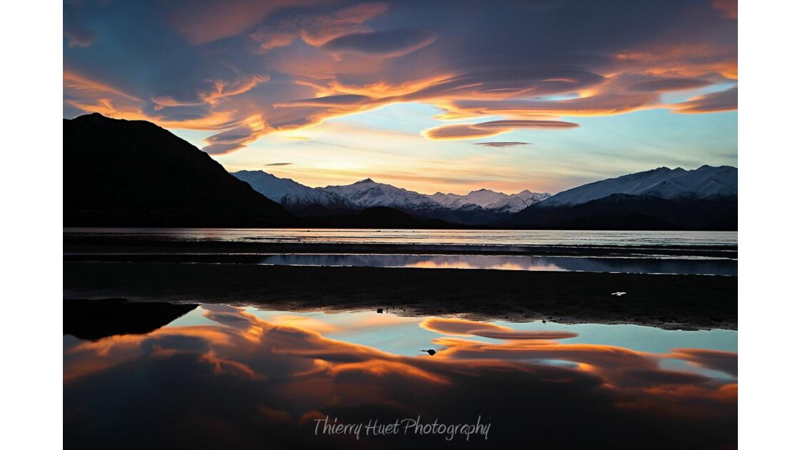 Winter_sunset_Lake_Wanaka__New_Zealand_