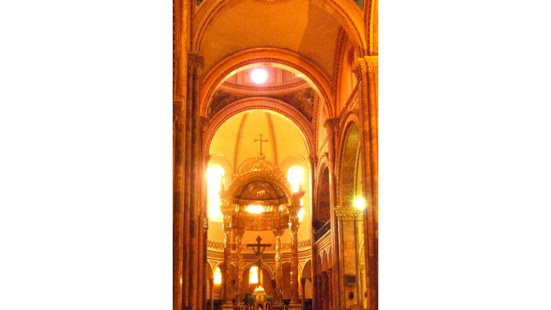 Equateur - Cathédrale de CUENCA.