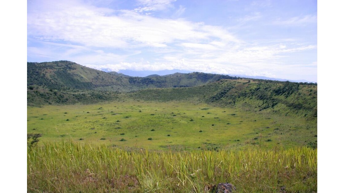 Ouganda : anciens cratères dans l'ouest