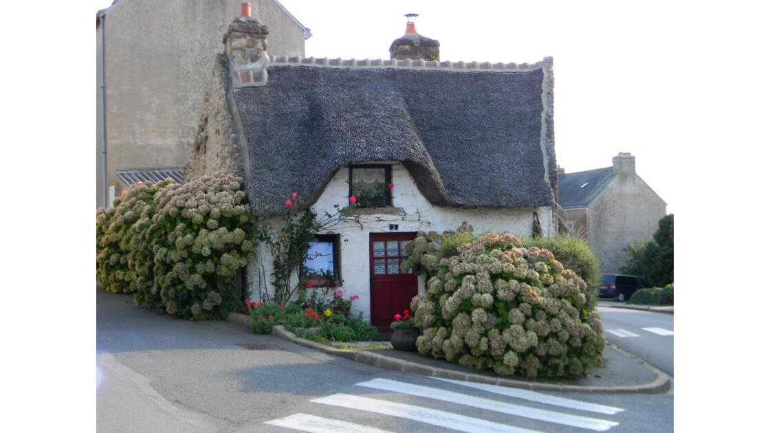 ancienne maison bretonne à cloars 