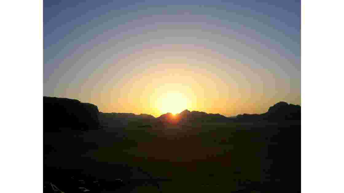001-Dans le désert du Wadi-Rum.JPG