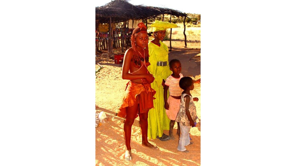 Jeunes filles Himba et Herrero