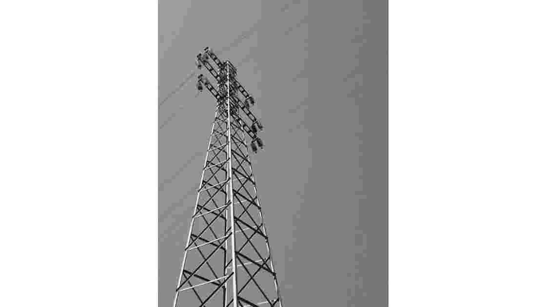 Base d'un Pylône, Hauteur des Pylônes 66,25 mètres Geo.fr